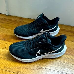 BARELY WORN - Nike Pegasus 39